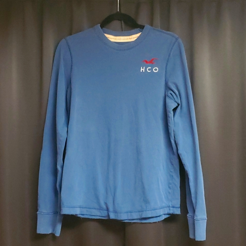 Mens large Hollister long sleeve.